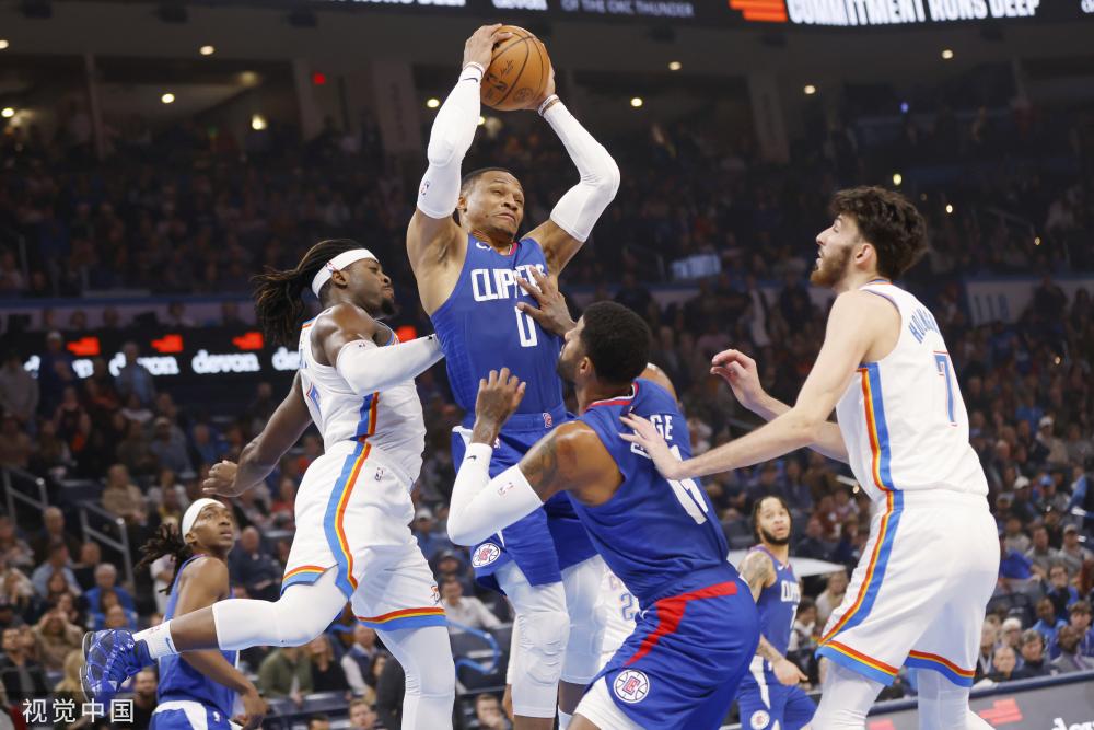 他不仅对自 他不仅对自